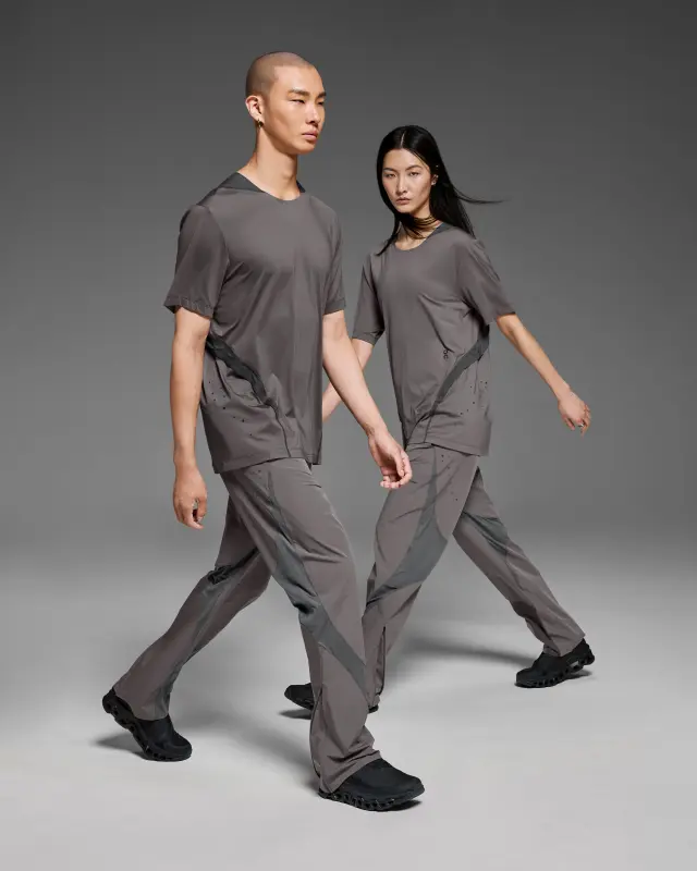 Футболка On-Running, черный
Футболка On-Running, черный