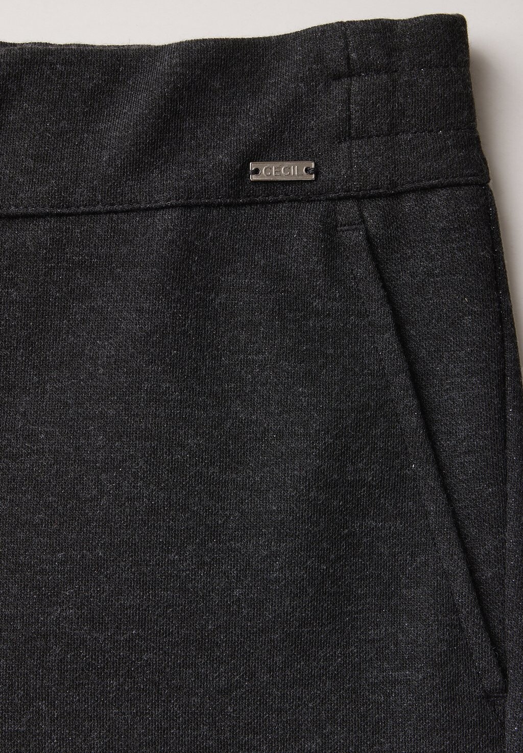 Брюки MIT GLITZER DETAILS Cecil, черный
Брюки MIT GLITZER DETAILS Cecil, черный