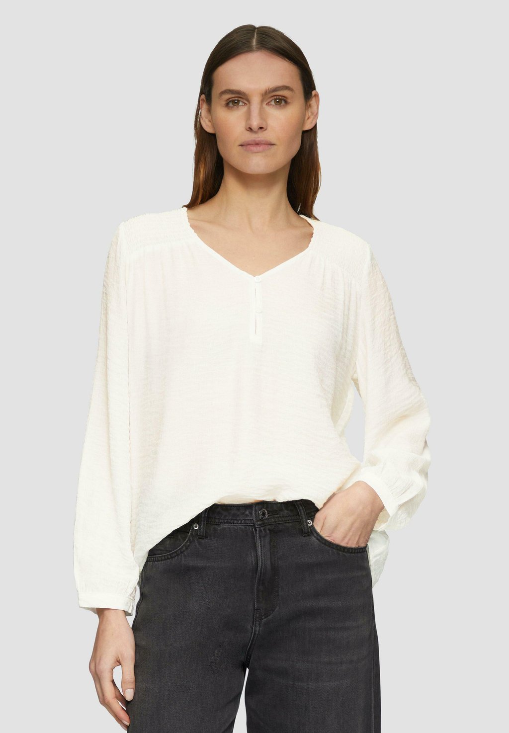 Блуза STRUKTURIERTE MIT V-AUSSCHNITT s.Oliver, бежевый
Блуза STRUKTURIERTE MIT V-AUSSCHNITT s.Oliver, бежевый