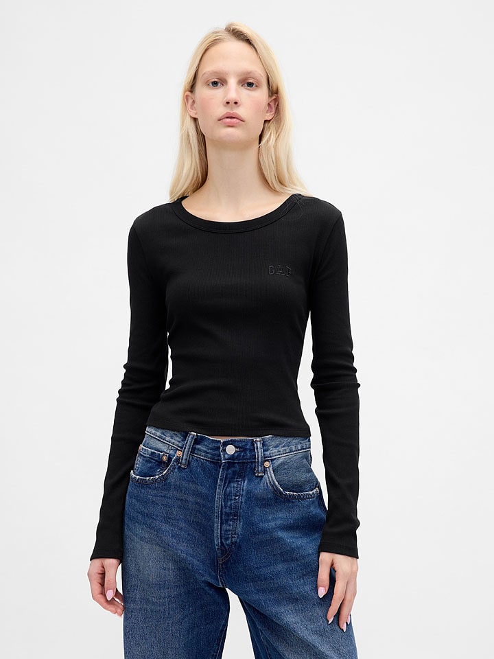GAP Футболка с длинными рукавами черного цвета
GAP Футболка с длинными рукавами черного цвета