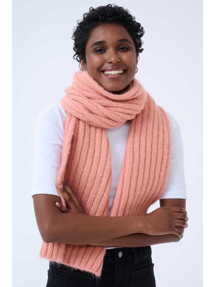 Шарф Kaadena в цвете Ash Rose Melange Kaffe
Шарф Kaadena в цвете Ash Rose Melange Kaffe