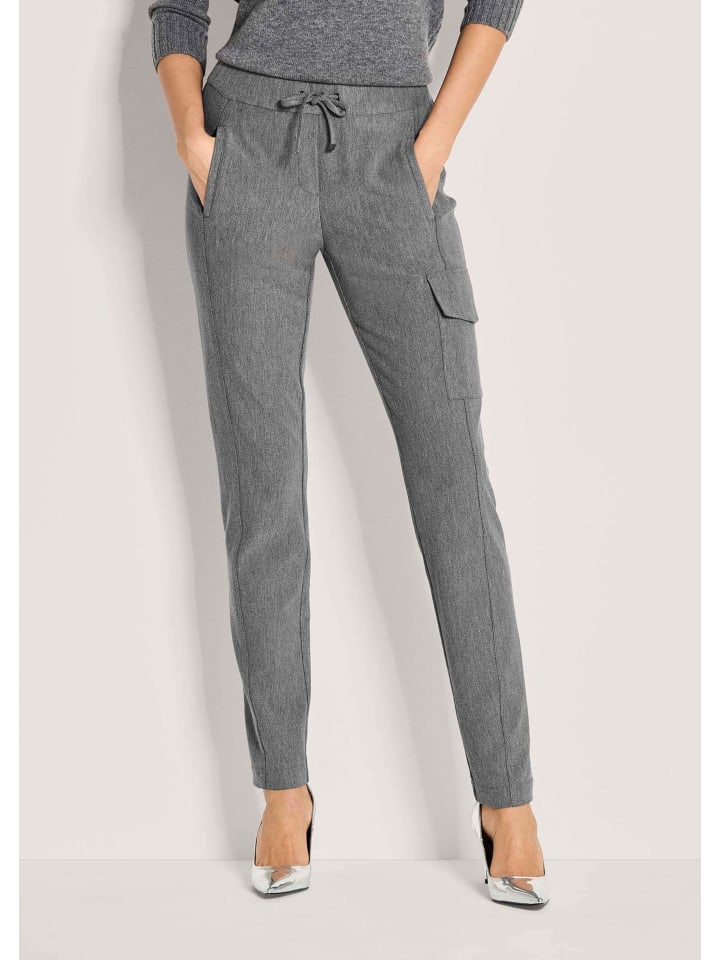 MADELEINE Трикотажные брюки-карго на шнуровке, серо-меланжевого цвета
MADELEINE Трикотажные брюки-карго на шнуровке, серо-меланжевого цвета