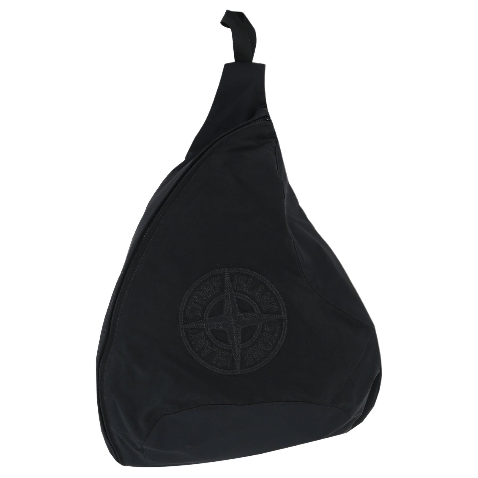 STONE ISLAND Плечевая сумка из полиэстера с полиамидом для мужчин, черная
STONE ISLAND Плечевая сумка из полиэстера с полиамидом для мужчин, черная