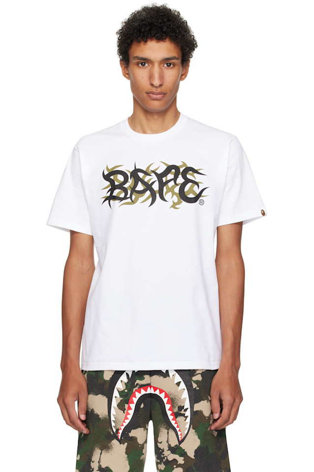 Футболка с камуфляжным логотипом Bape, белый
Футболка с камуфляжным логотипом Bape, белый