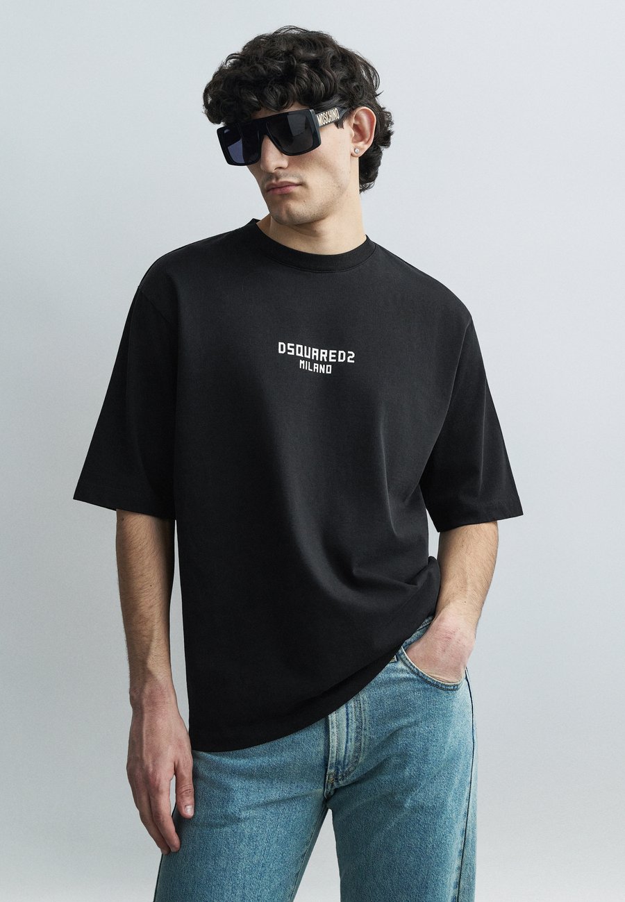 Футболка Dsquared2 LOOSE FIT, Black, Черный, Футболка Dsquared2 LOOSE FIT, Black
Футболка Dsquared2 LOOSE FIT, Black, Черный, Футболка Dsquared2 LOOSE FIT, Black