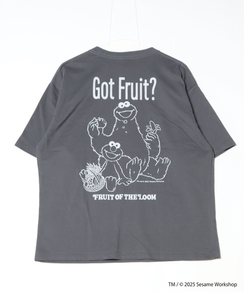 Футболка ESAME STREET x FRUIT OF THE LOOM, иллюстрированная, черная
Футболка ESAME STREET x FRUIT OF THE LOOM, иллюстрированная, черная