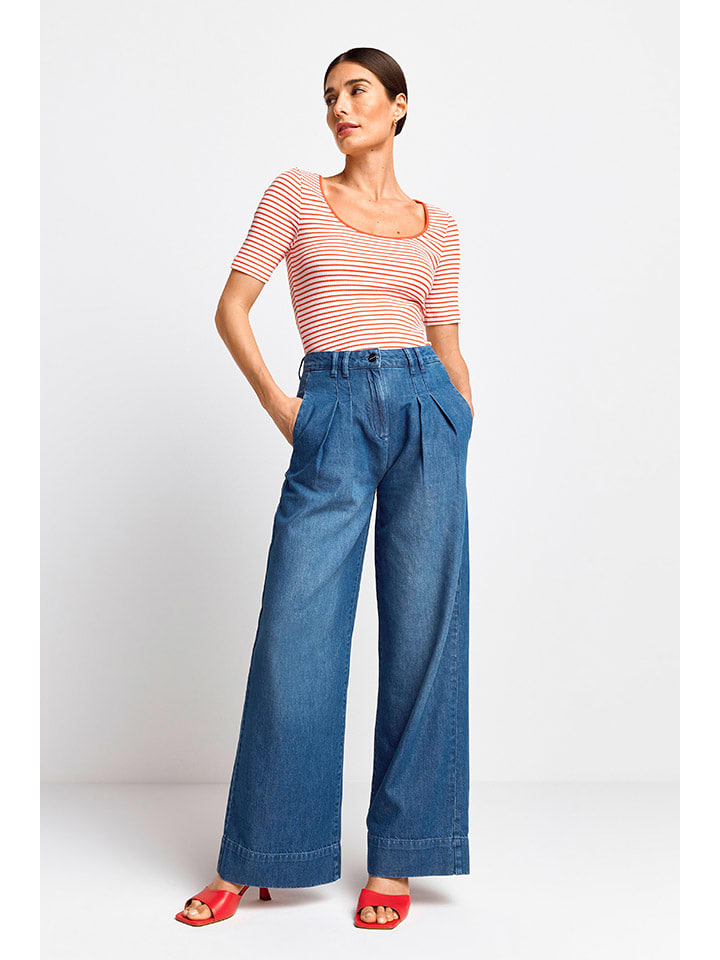 Футболка Rich & Royal, цвет weiß/orange
Футболка Rich & Royal, цвет weiß/orange