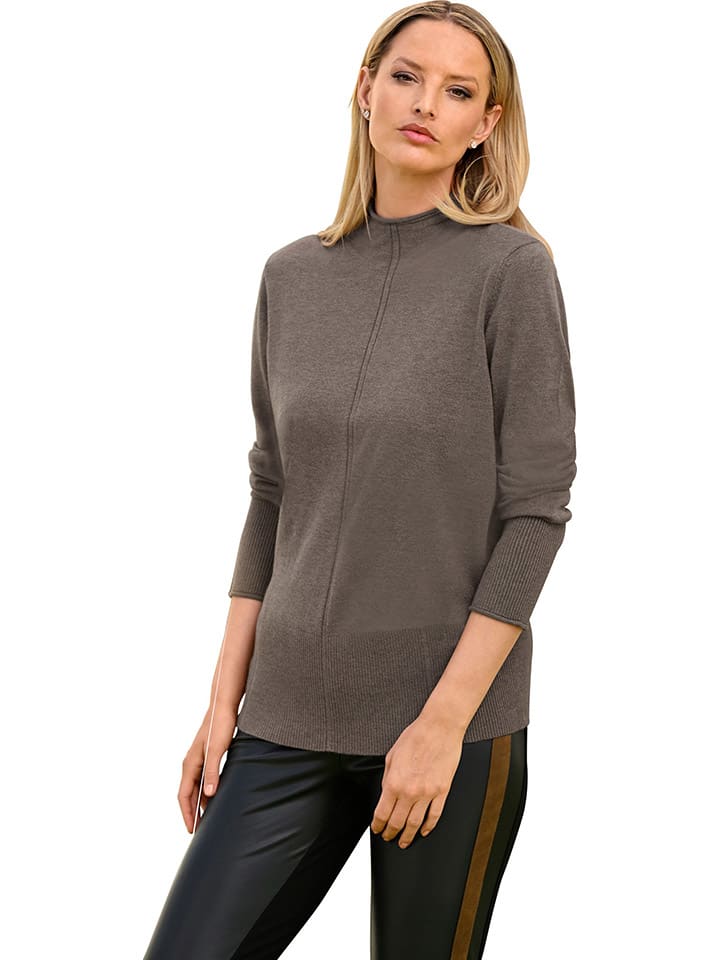 Свитер коричневого цвета Heine
Свитер коричневого цвета Heine