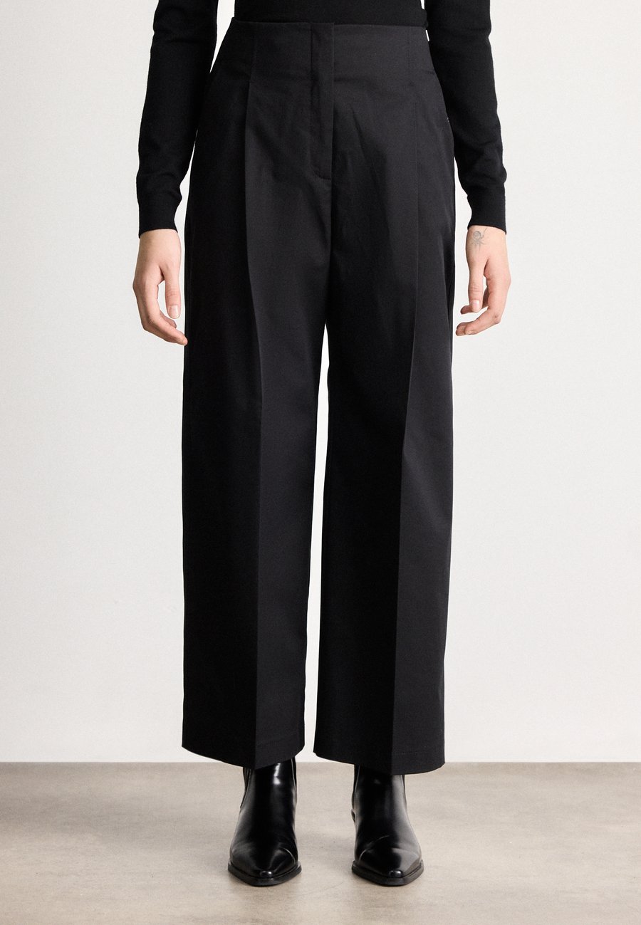 Брюки BOSS TULOTTA, Black
Брюки BOSS TULOTTA, Black