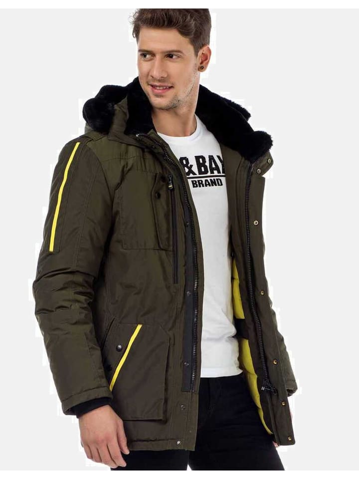 Куртка цвета хаки Cipo & Baxx
Куртка цвета хаки Cipo & Baxx