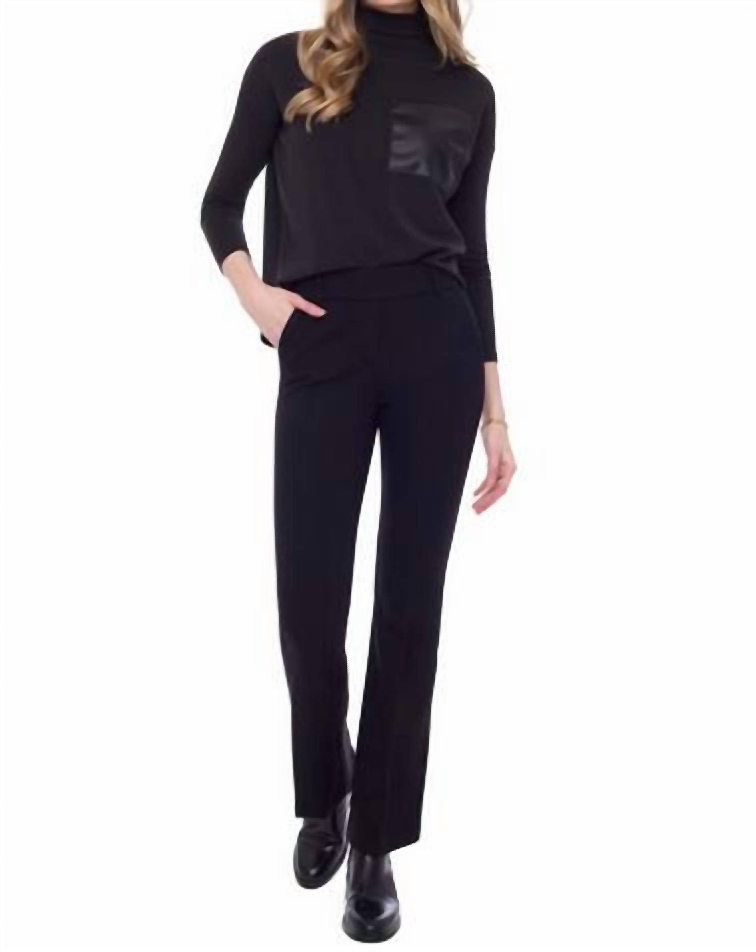 Axel Solid Boot Leg Полноразмерные брюки Ponte черного цвета I Love Tyler Madison
Axel Solid Boot Leg Полноразмерные брюки Ponte черного цвета I Love Tyler Madison