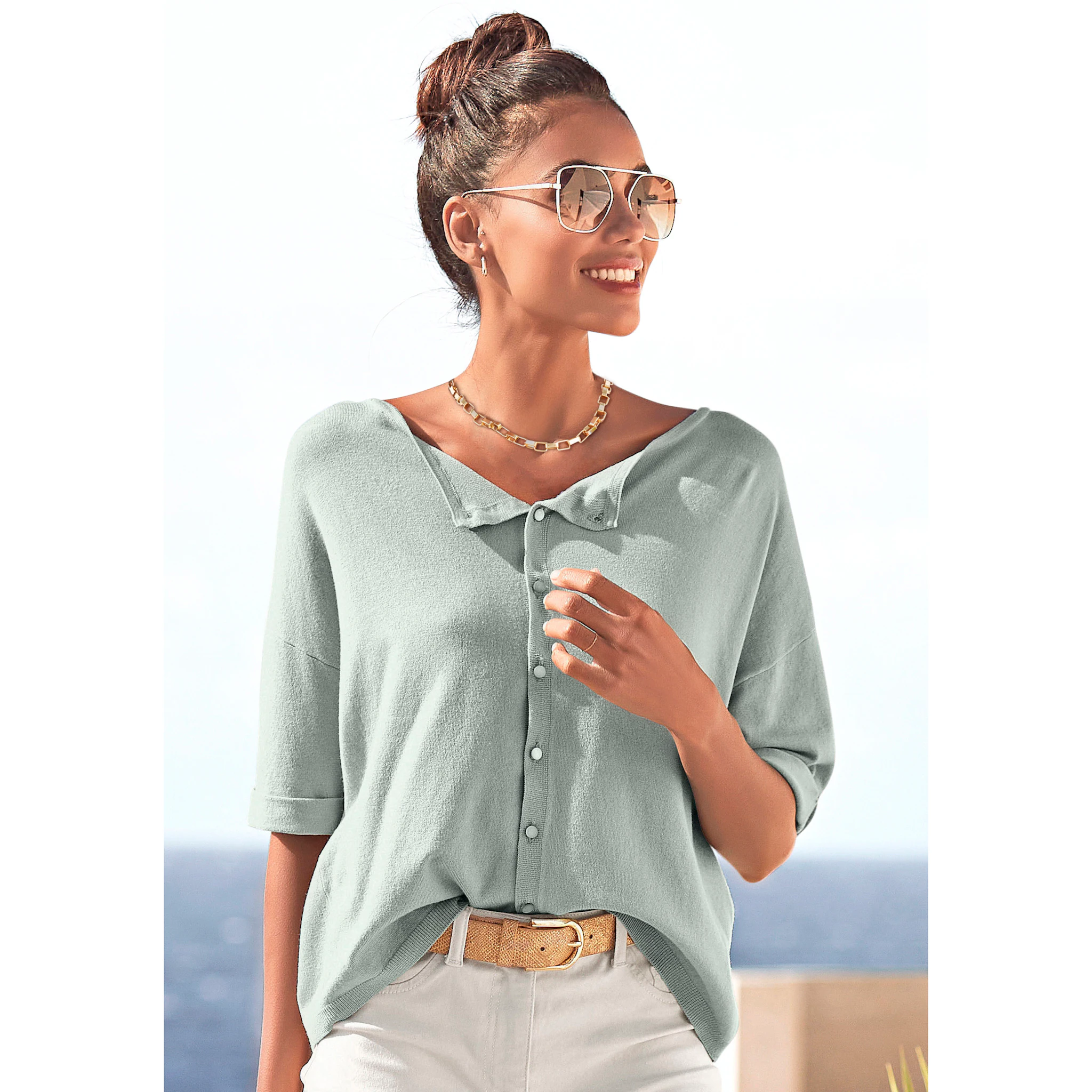 Свитер Vivance с короткими рукавами, планкой на пуговицах, можно носить с обеих сторон, длина свитера 3/4, качественная вязка, зеленый
Свитер Vivance с короткими рукавами, планкой на пуговицах, можно носить с обеих сторон, длина свитера 3/4, качественная вязка, зеленый