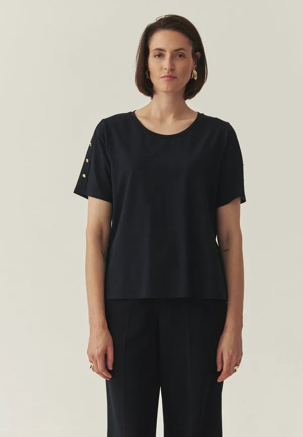 Название товара: футболка с принтом viri Tatuum, Navy, Синий, Название товара: футболка с принтом viri Tatuum, Navy
Название товара: футболка с принтом viri Tatuum, Navy, Синий, Название товара: футболка с принтом viri Tatuum, Navy