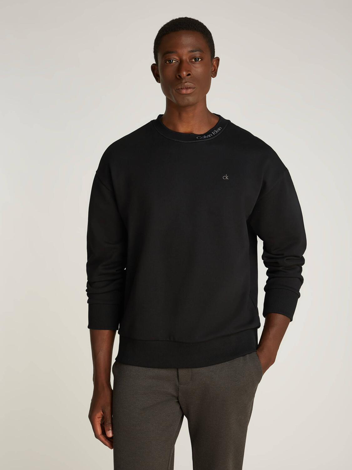 Толстовка Calvin Klein Regular Fit, черный
Толстовка Calvin Klein Regular Fit, черный