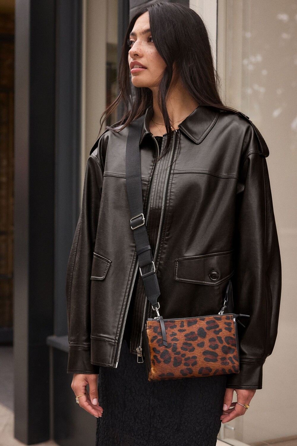 Куртка из искусственной кожи Next, черный
Куртка из искусственной кожи Next, черный