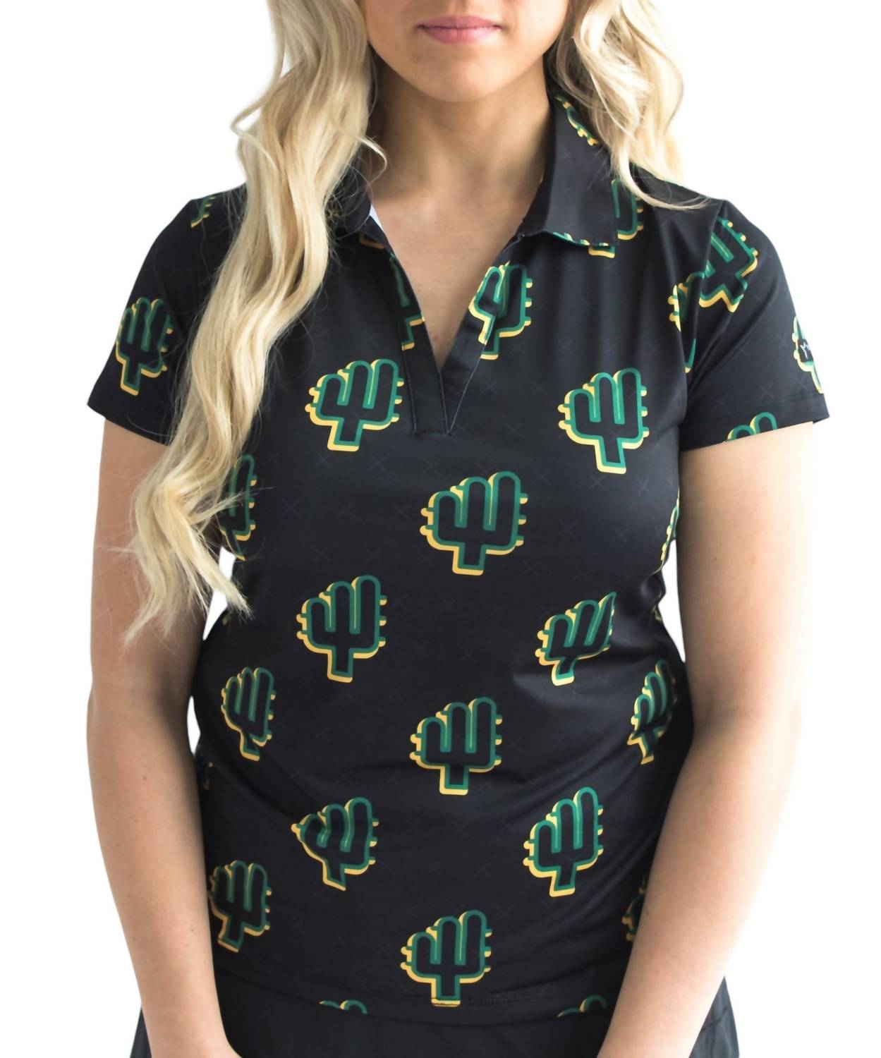 Женское народное поло. В черном цвете Yatta Golf 
Женское народное поло. В черном цвете Yatta Golf