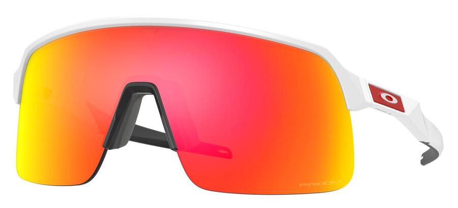 Мужские солнцезащитные очки Oakley SUTRO LITE OO 9463, размер 39/13/138
Мужские солнцезащитные очки Oakley SUTRO LITE OO 9463, размер 39/13/138