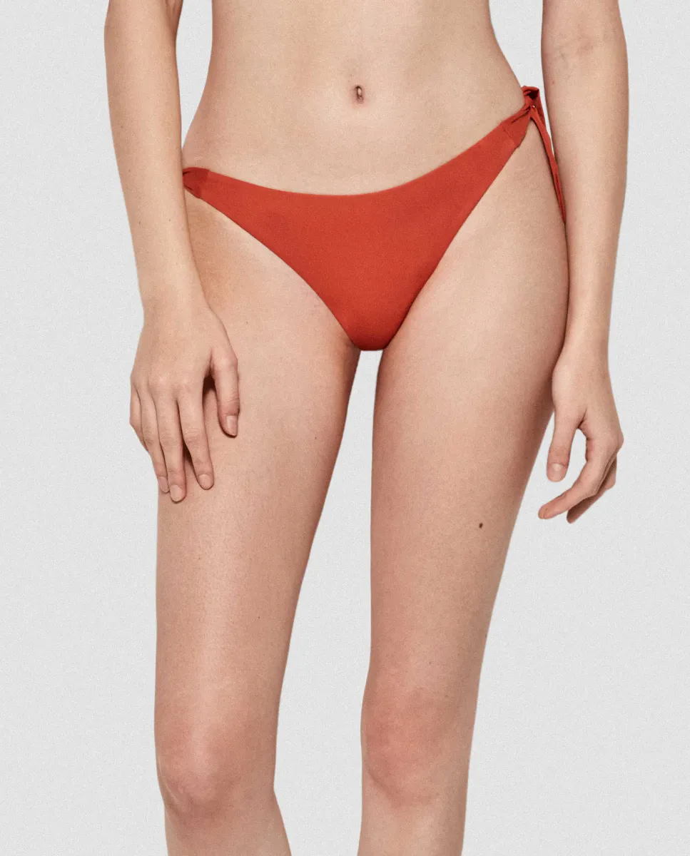 Плавки бикини с завязками из однотонной ткани Gisela, оранжевый
Плавки бикини с завязками из однотонной ткани Gisela, оранжевый