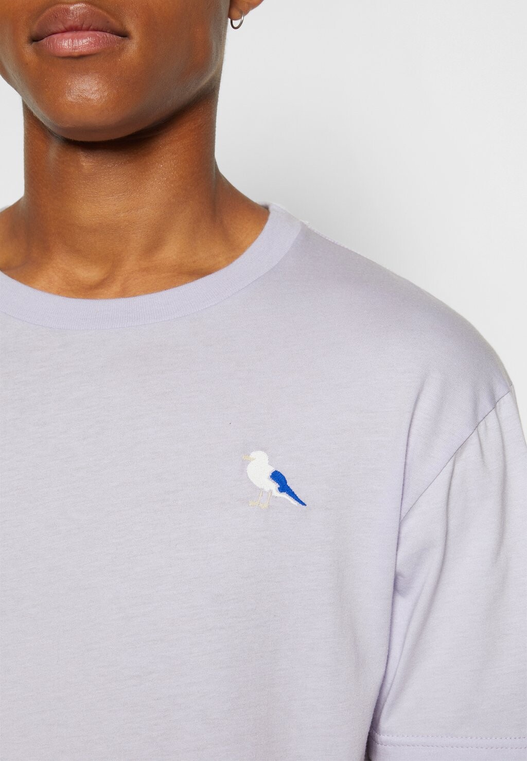 Базовая футболка EMBRO GULL Cleptomanicx, сиреневый
Базовая футболка EMBRO GULL Cleptomanicx, сиреневый