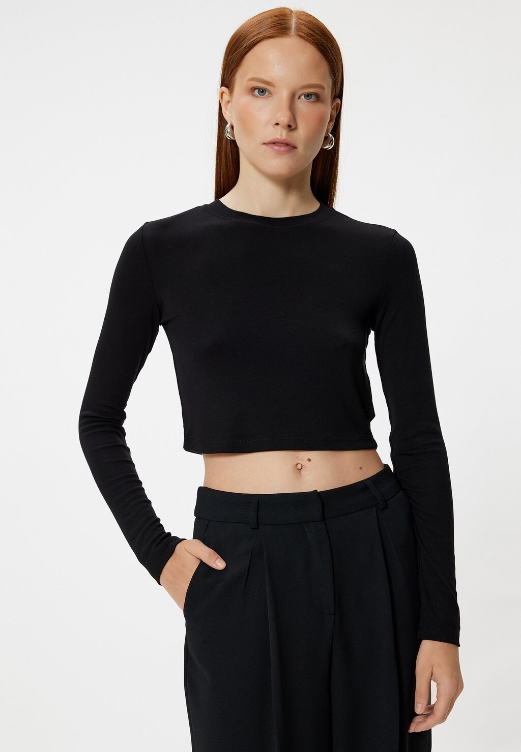 Топ с длинными рукавами CROP Koton, черный
Топ с длинными рукавами CROP Koton, черный