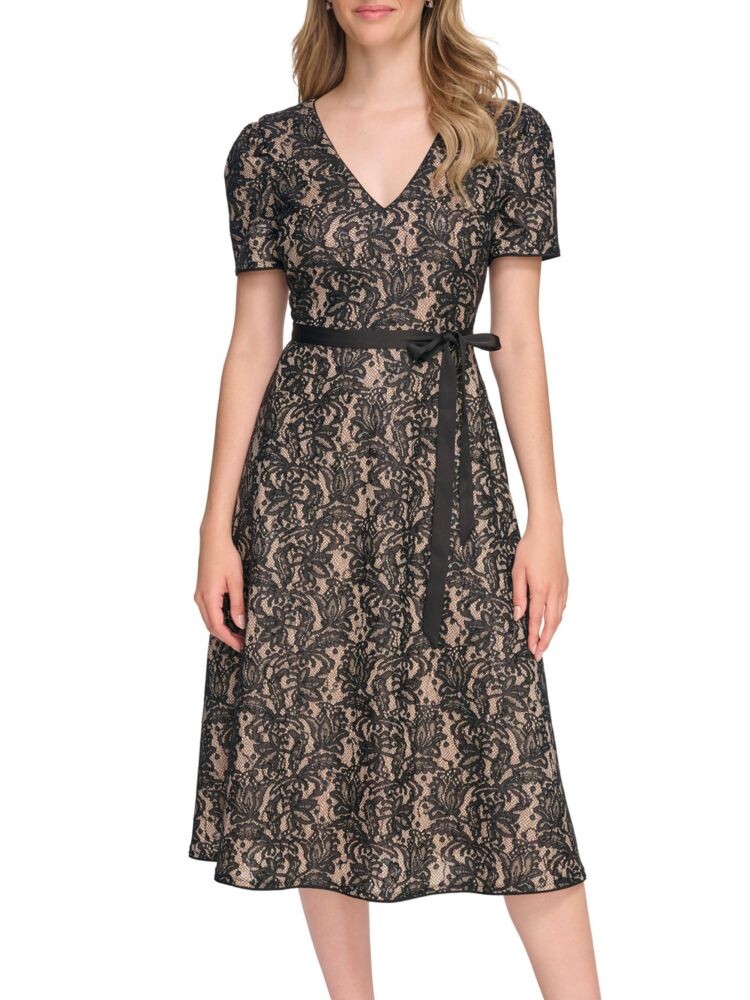 Платье миди из кружева с пайетками Kensie, цвет Black Nude
Платье миди из кружева с пайетками Kensie, цвет Black Nude