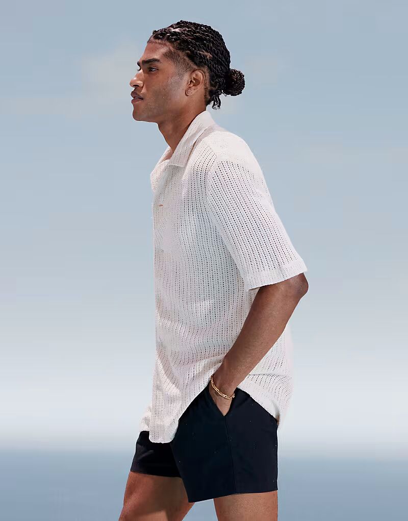 Свободная рубашка крючком Mango цвета экрю
Свободная рубашка крючком Mango цвета экрю