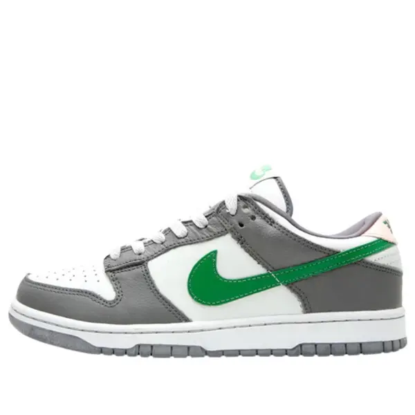 Кроссовки dunk low pro 'grey classic green' Nike, серый
Кроссовки dunk low pro 'grey classic green' Nike, серый