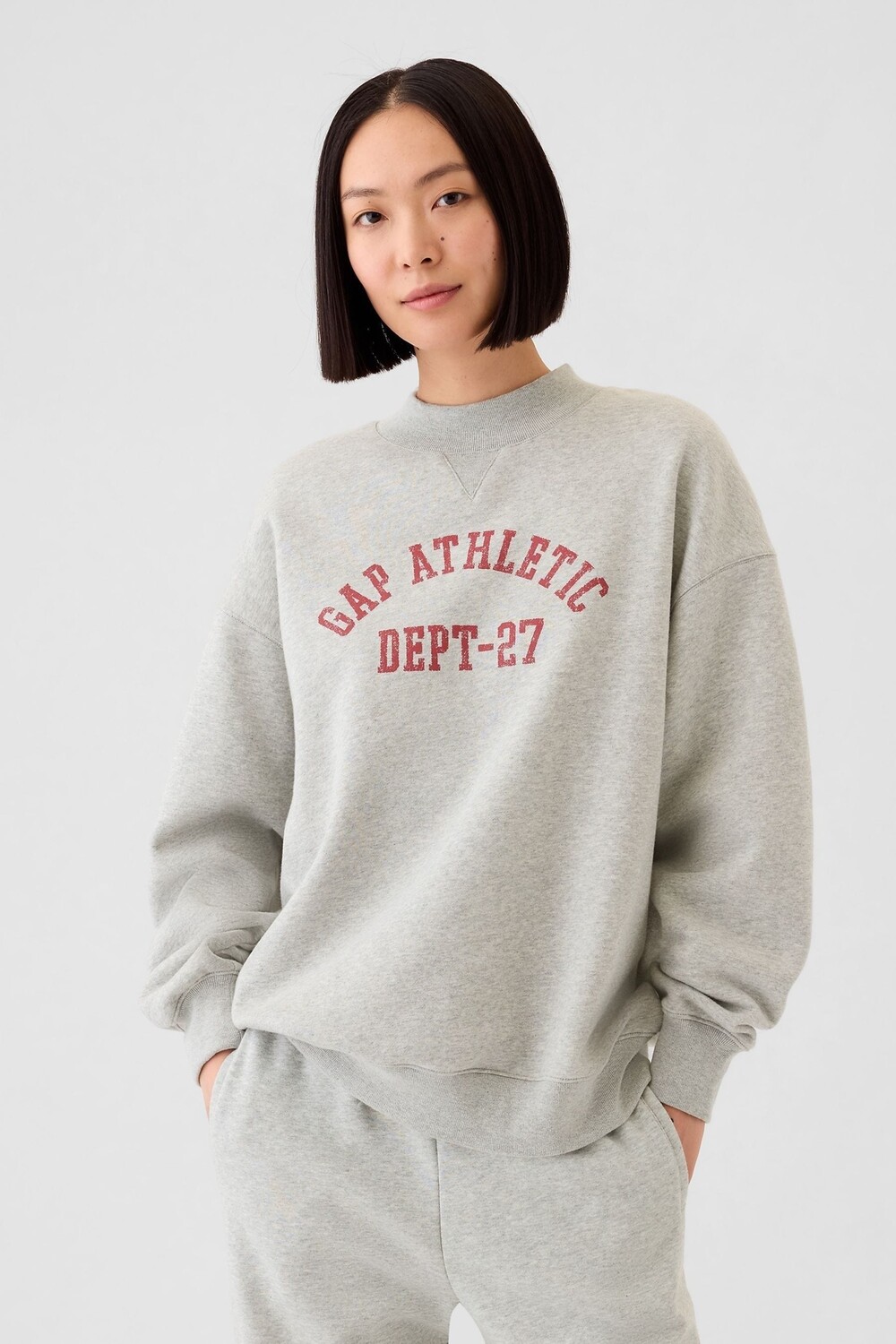 Спортивная толстовка с воротником стойкой и логотипом Gap, серый
Спортивная толстовка с воротником стойкой и логотипом Gap, серый