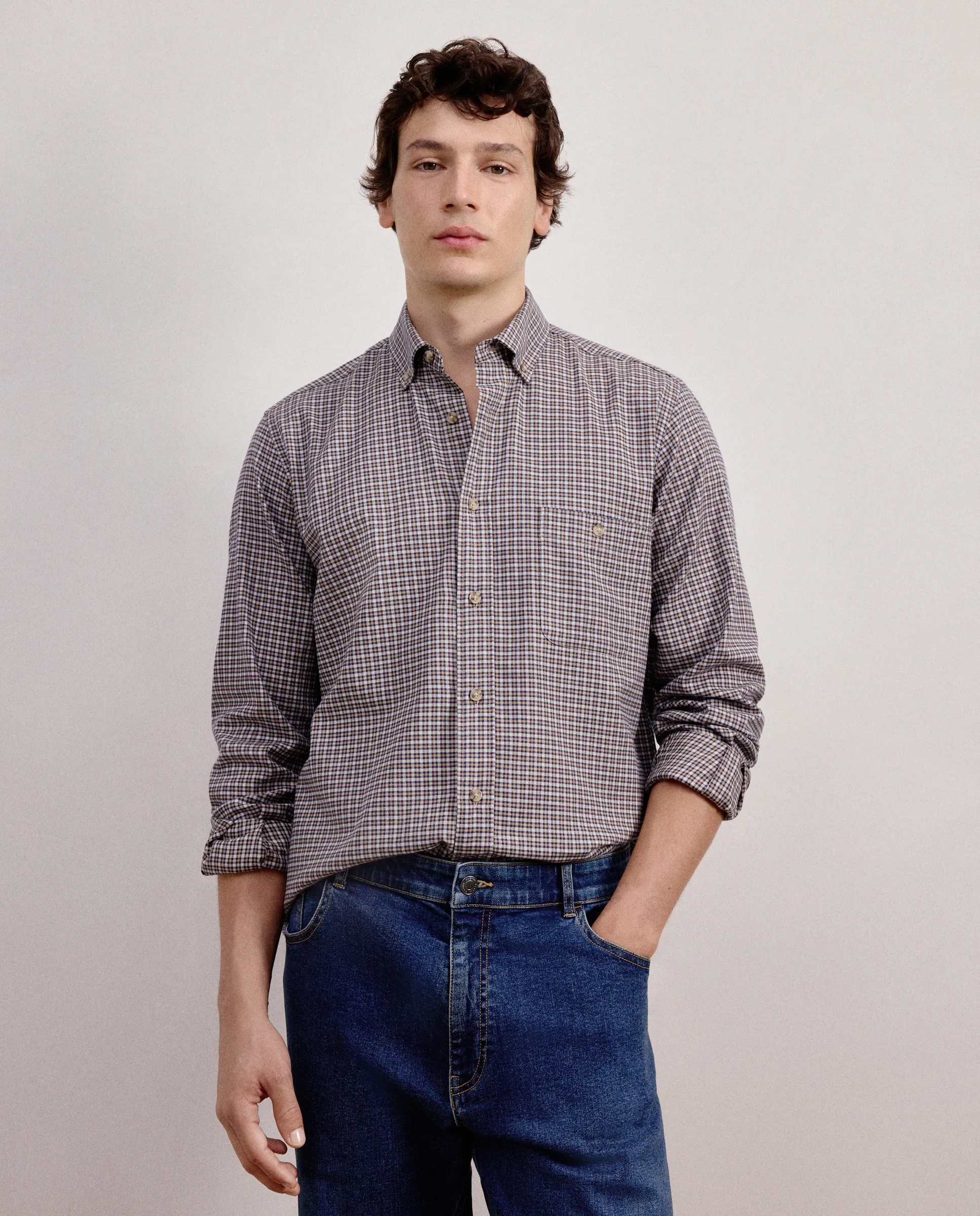 Рубашка с длинным рукавом из микровельвета с классическим узором в мелкую клетку Dustin, светло-коричневый
Рубашка с длинным рукавом из микровельвета с классическим узором в мелкую клетку Dustin, светло-коричневый