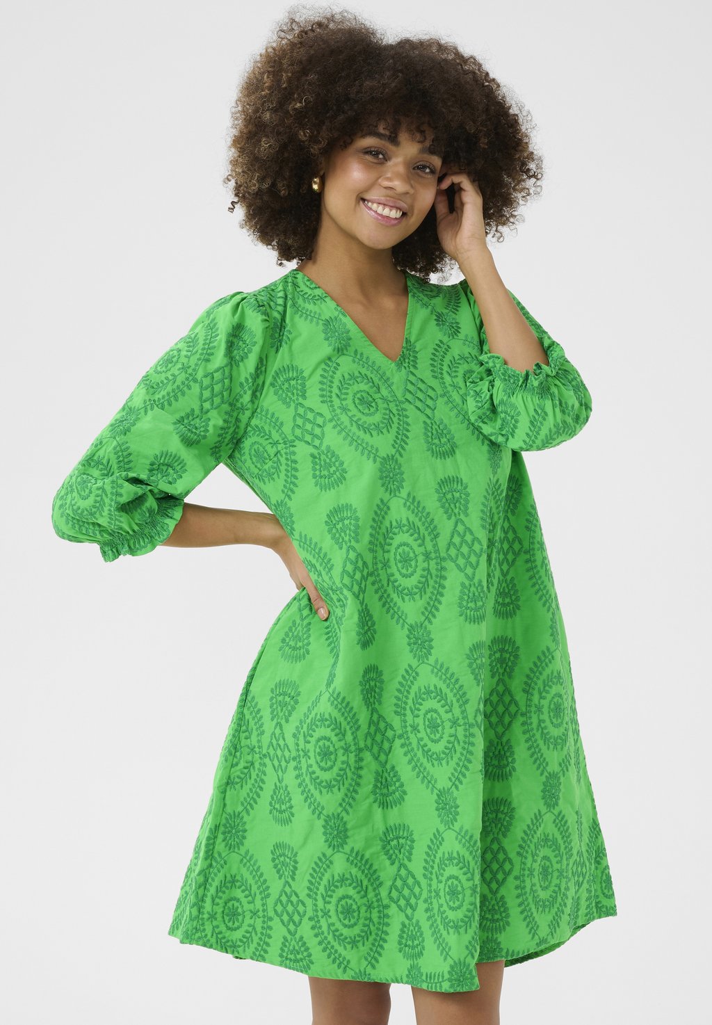 Повседневное платье TIA Culture, зеленый
Повседневное платье TIA Culture, зеленый