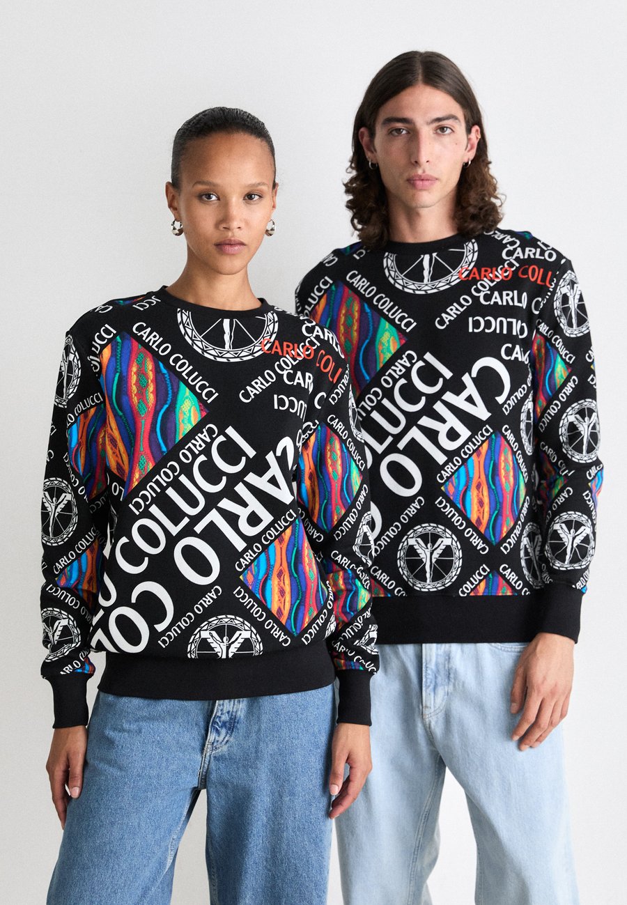 Толстовка Carlo Colucci BIG LETTERS UNISEX, Black
Толстовка Carlo Colucci BIG LETTERS UNISEX, Black