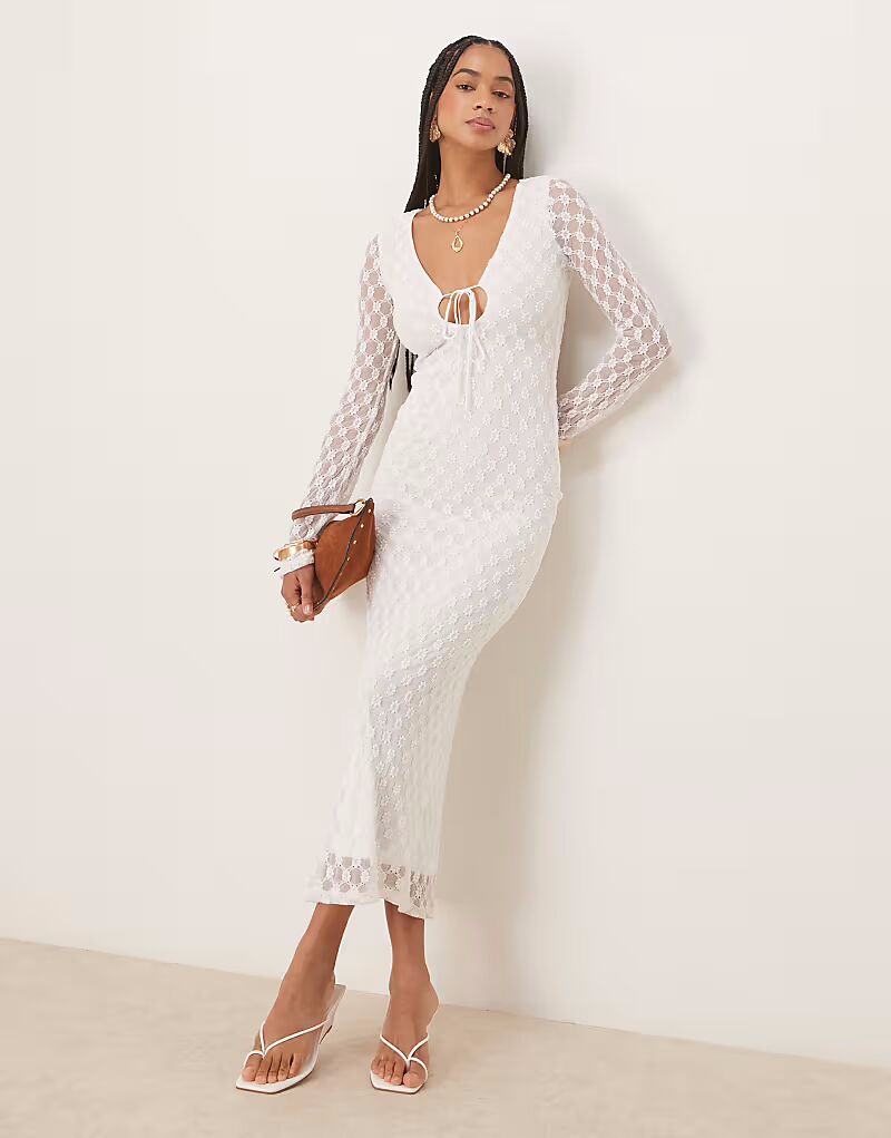 Платье макси Bardot Talika с цветочным принтом и сеткой цвета орхидеи
Платье макси Bardot Talika с цветочным принтом и сеткой цвета орхидеи