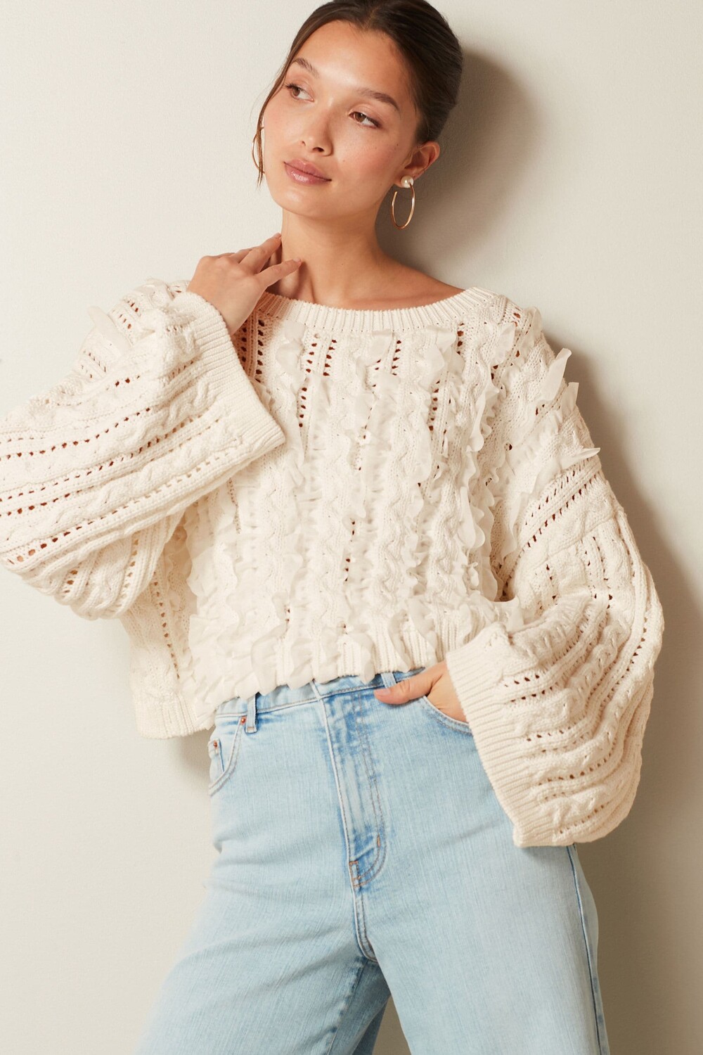 Свитер с длинными рукавами косой вязки и рюшами Next, белый 
Свитер с длинными рукавами косой вязки и рюшами Next, белый