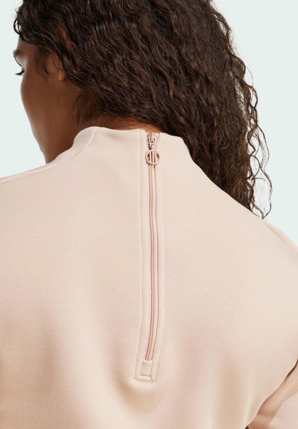 Топ с длинными рукавами STRUCTURED INTERLOCK adidas Originals, светло-розовый
Топ с длинными рукавами STRUCTURED INTERLOCK adidas Originals, светло-розовый