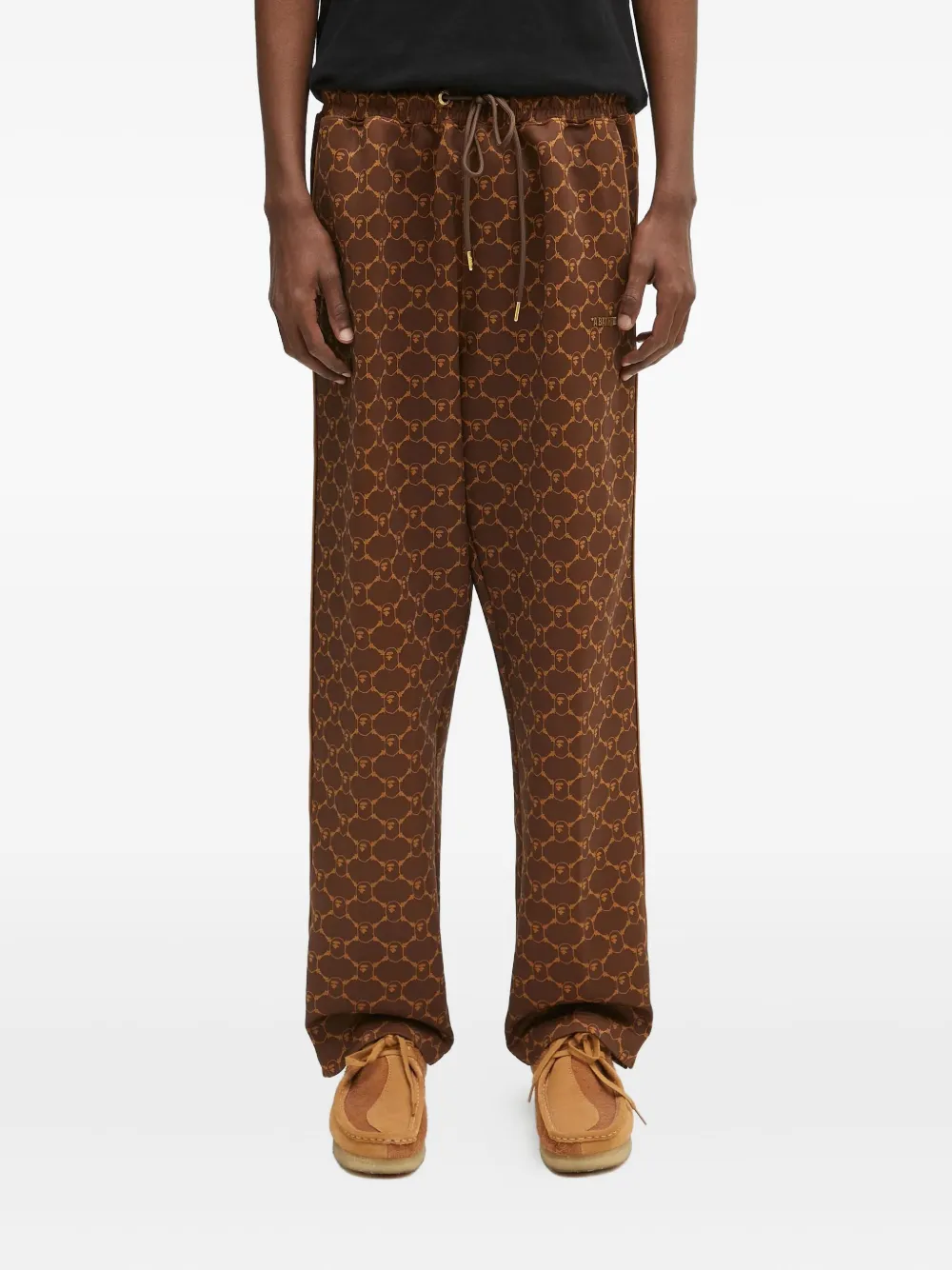 Брюки с лампасами и логотипом A BATHING APE, коричневый
Брюки с лампасами и логотипом A BATHING APE, коричневый