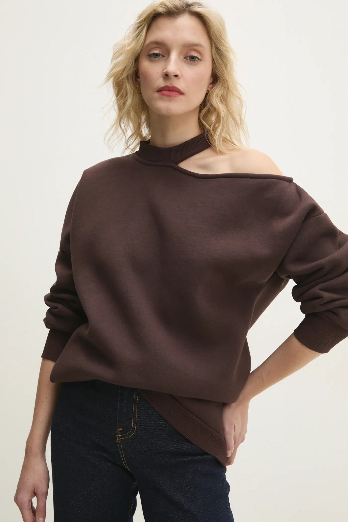 Толстовка Answear Lab, коричневый
Толстовка Answear Lab, коричневый