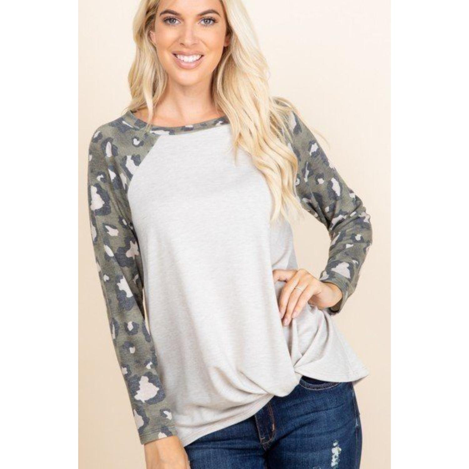 Повседневный топ с длинными рукавами в технике френч терри с анималистичным принтом и боковыми скручиваниями TRUEDAMES, Oat
Повседневный топ с длинными рукавами в технике френч терри с анималистичным принтом и боковыми скручиваниями TRUEDAMES, Oat