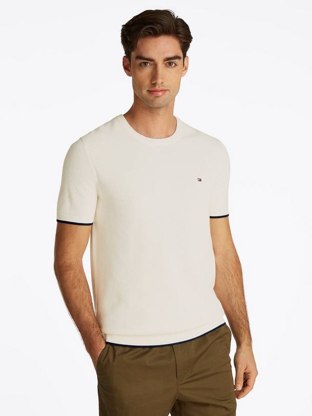 Хлопчатобумажная трикотажная футболка обычного покроя с длинным рукавом Tommy Hilfiger, цвет Ivory Petal
Хлопчатобумажная трикотажная футболка обычного покроя с длинным рукавом Tommy Hilfiger, цвет Ivory Petal