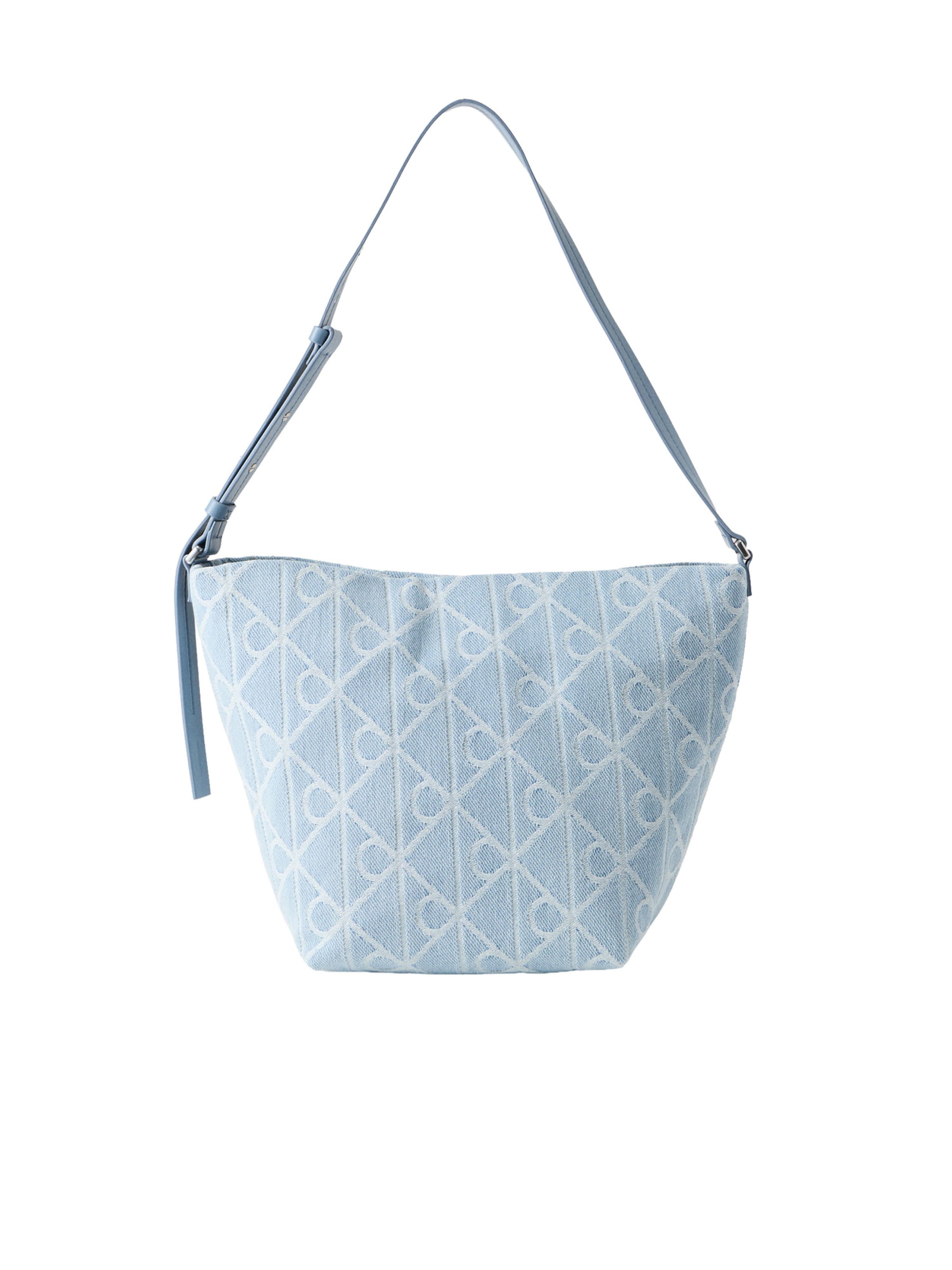 Calvin Klein Плечевая сумка в небесно-голубом цвете
Calvin Klein Плечевая сумка в небесно-голубом цвете