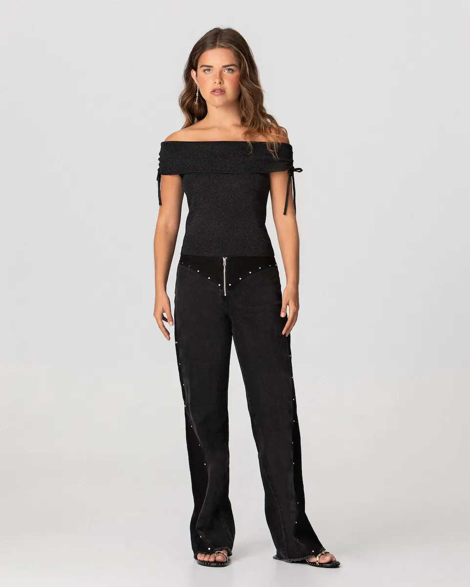 Женские джинсы средней посадки с заклепками Noon, черный
Женские джинсы средней посадки с заклепками Noon, черный