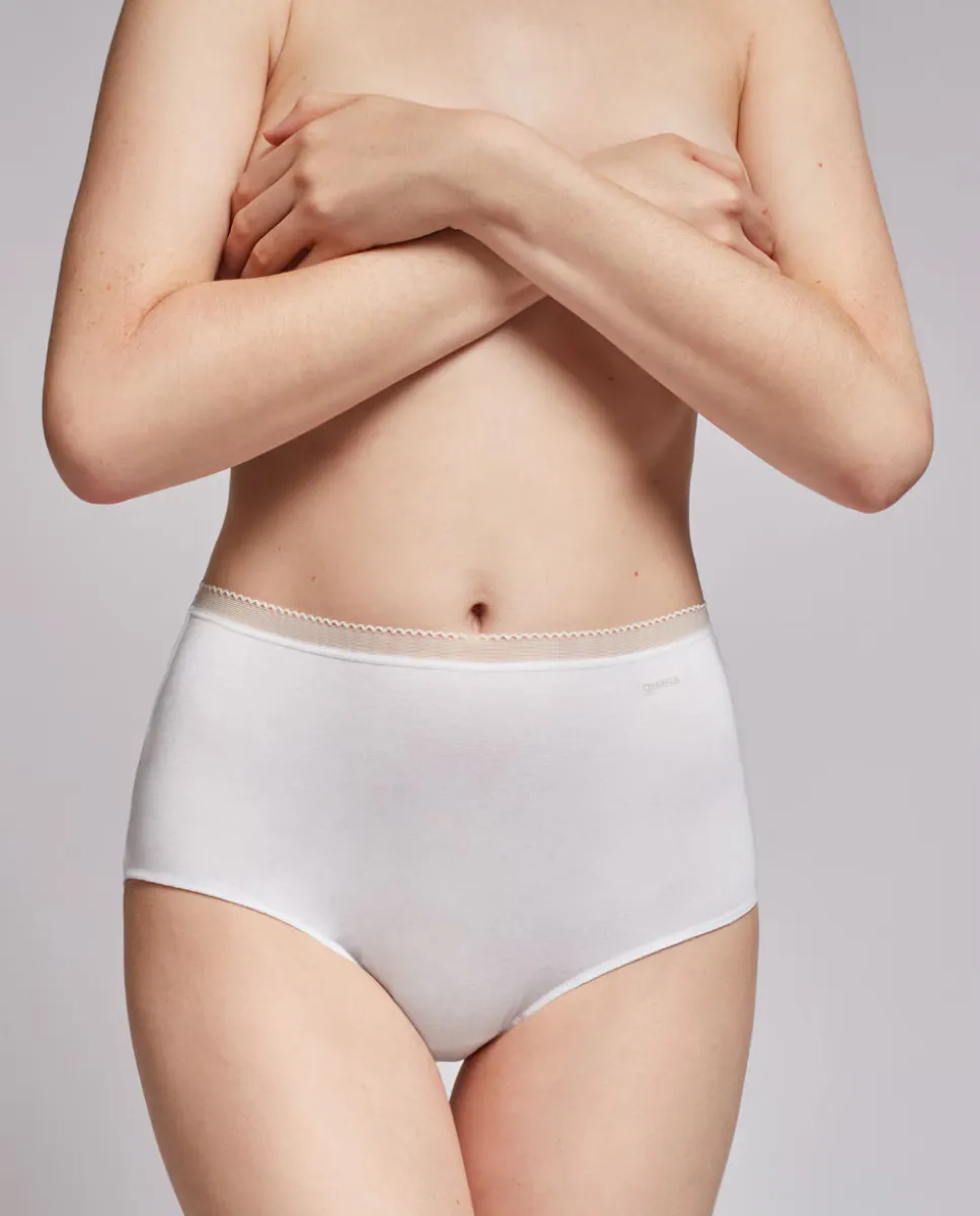 Классические гладкие трусы очень плоской формы из ткани Eko Modal Lenzing Gisela, белый
Классические гладкие трусы очень плоской формы из ткани Eko Modal Lenzing Gisela, белый