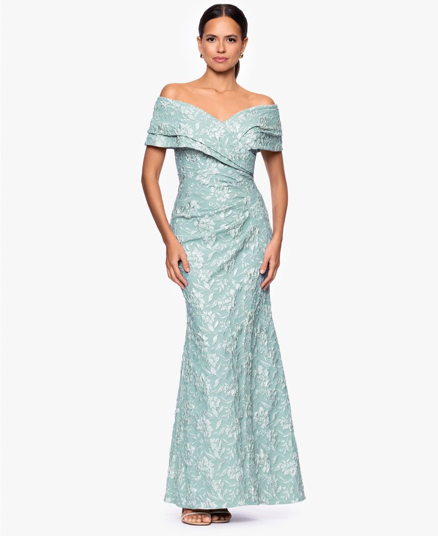 Женское длинное платье с открытыми плечами Betsy & Adam, Sage
Женское длинное платье с открытыми плечами Betsy & Adam, Sage
