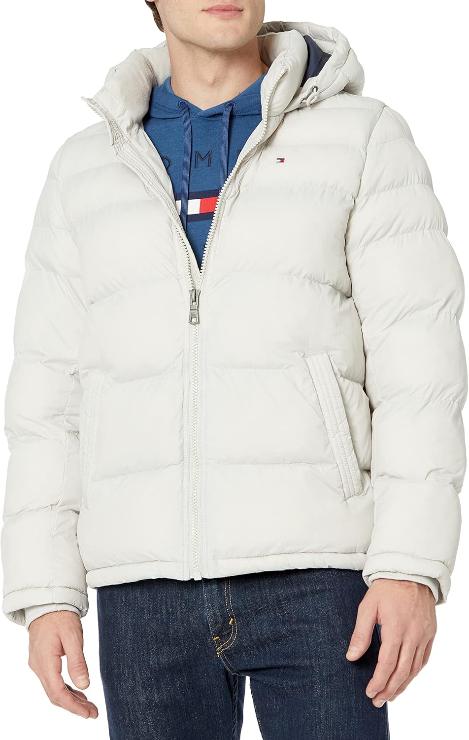 Мужская куртка-пуховик Tommy Hilfiger с капюшоном (стандартная и для больших и высоких), New Ice
Мужская куртка-пуховик Tommy Hilfiger с капюшоном (стандартная и для больших и высоких), New Ice