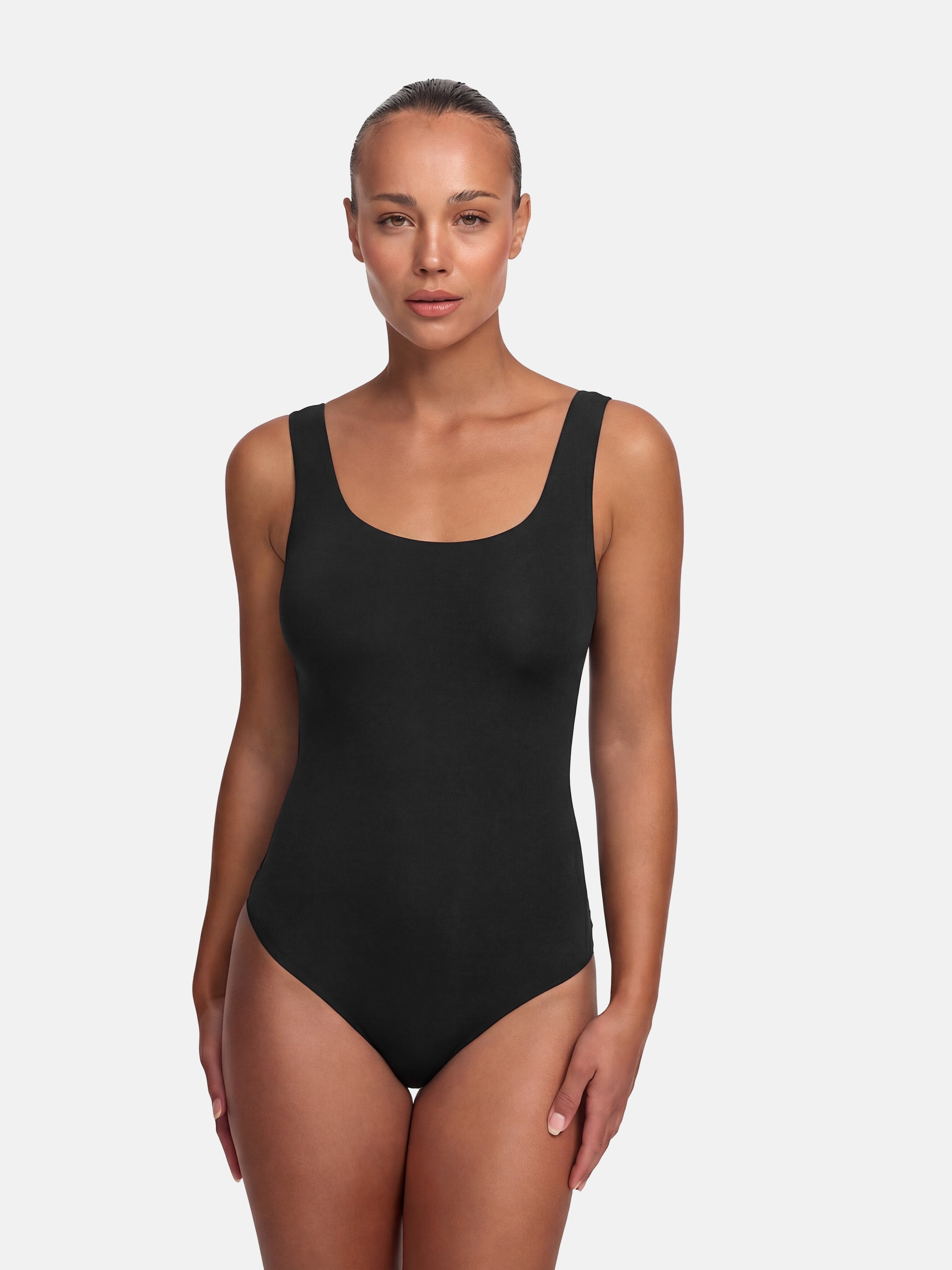 Creamy Корректирующий боди 'Low Back - Body' в черном цвете
Creamy Корректирующий боди 'Low Back - Body' в черном цвете