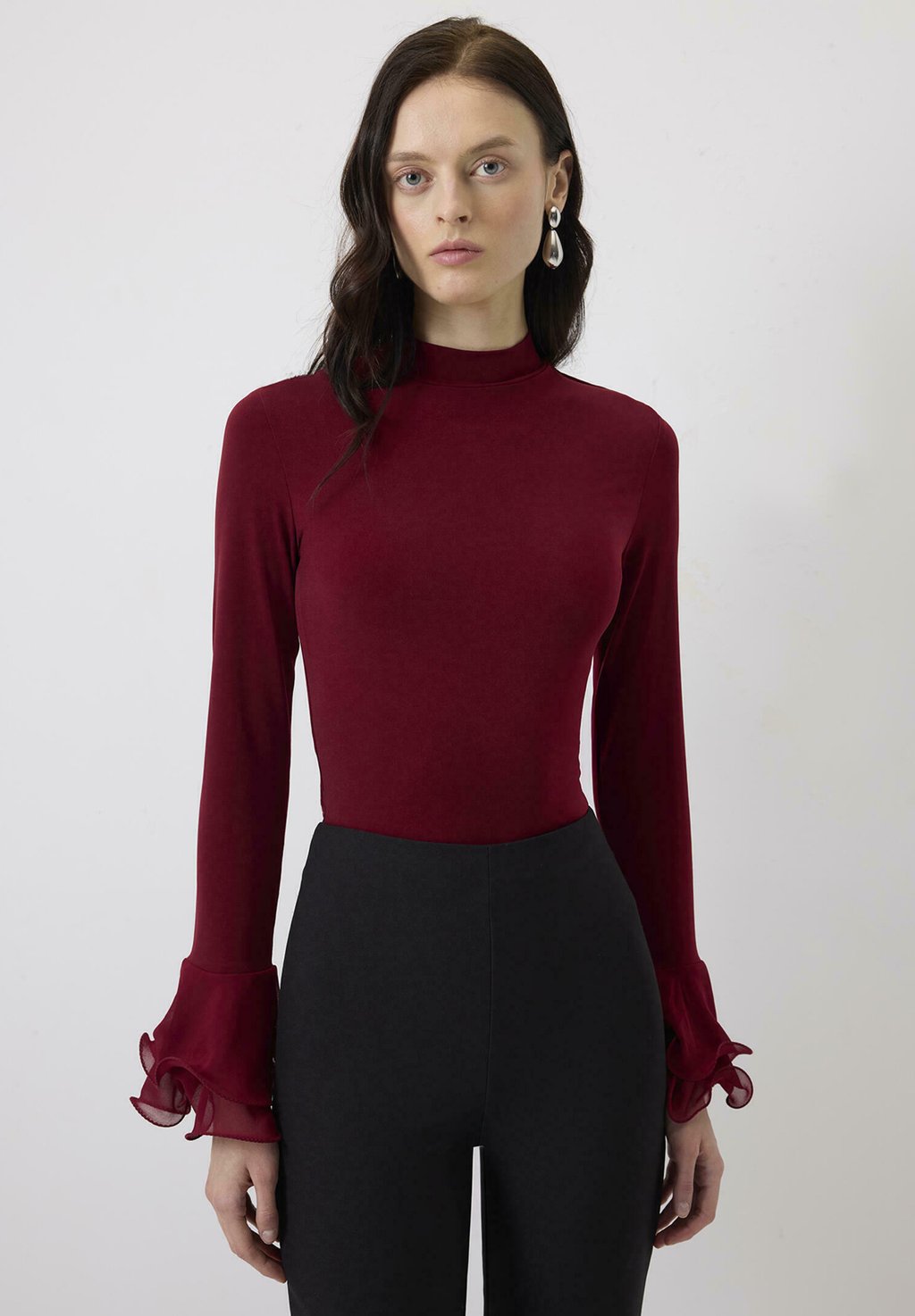 Топ с длинными рукавами Touché Privé, бургундия 
Топ с длинными рукавами Touché Privé, бургундия