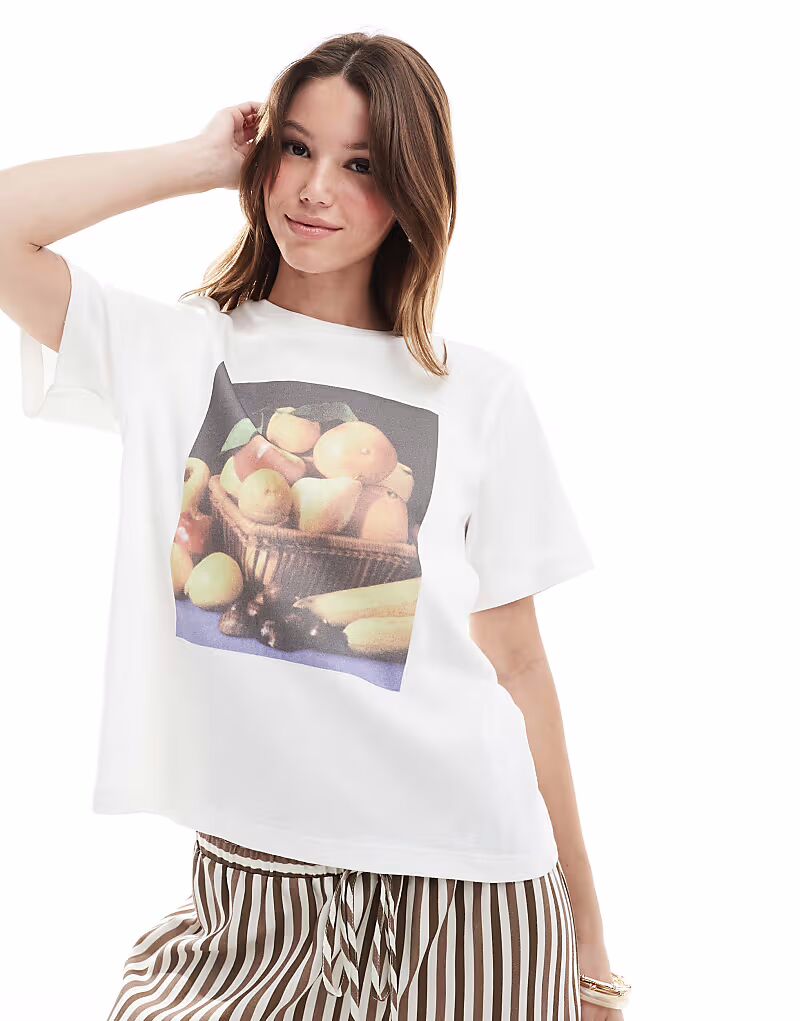 Футболка с принтом «Cotton:On Lounge» в виде фруктовой чаши 
Футболка с принтом «Cotton:On Lounge» в виде фруктовой чаши