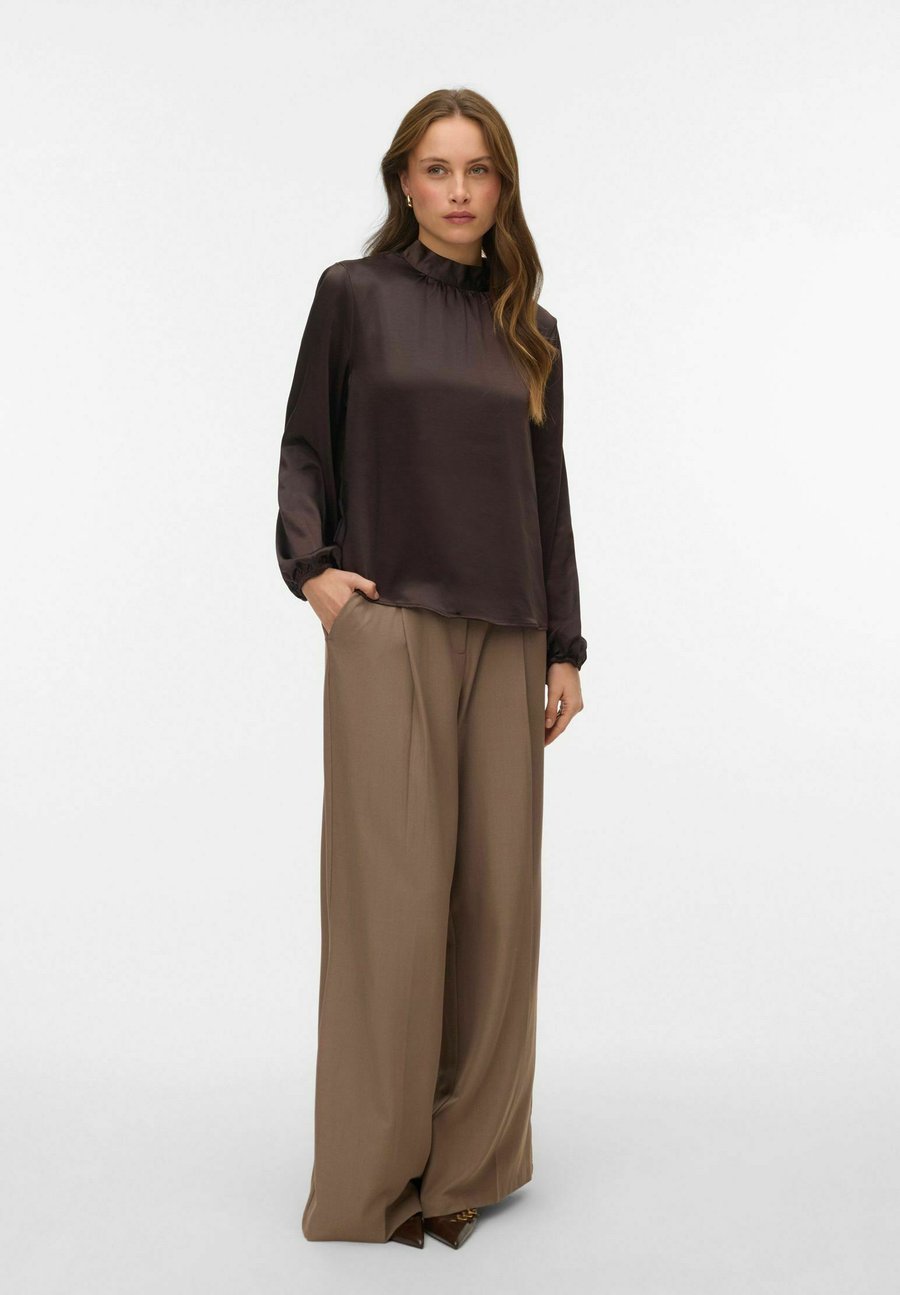 Блуза Vero Moda AWBEA, Chocolate Torte/Brown
Блуза Vero Moda AWBEA, Chocolate Torte/Brown