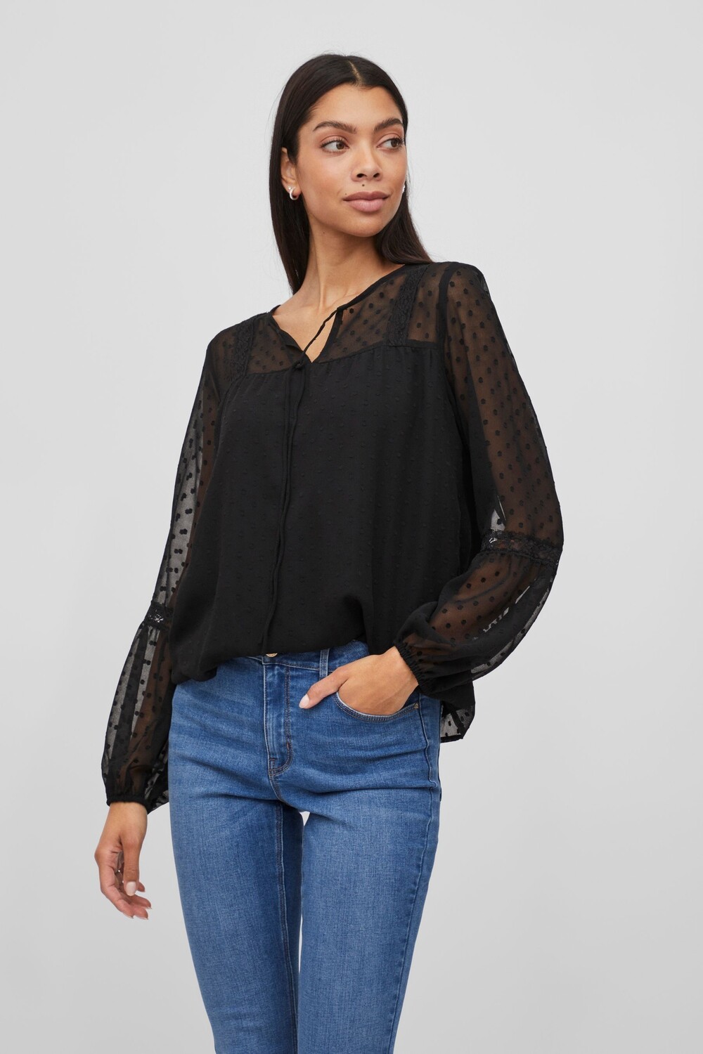 Блузка с фактурой добби и кружевом Vila, черный
Блузка с фактурой добби и кружевом Vila, черный