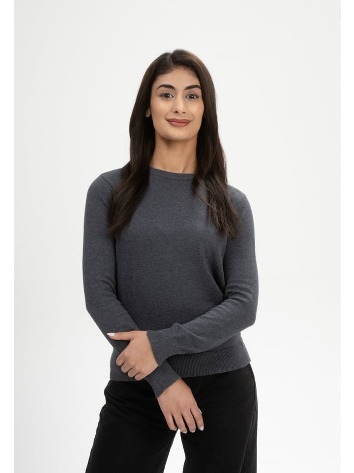 Тонкий вязаный свитер DHANA MELA
Тонкий вязаный свитер DHANA MELA