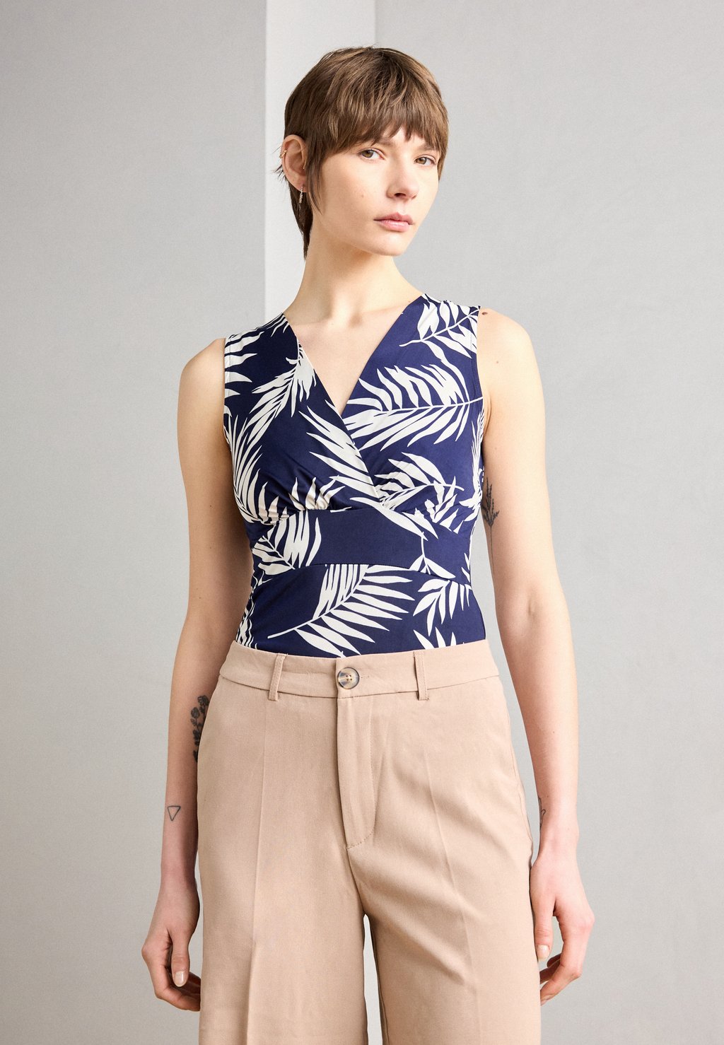 Топ Morgan, мультиколор
Топ Morgan, мультиколор